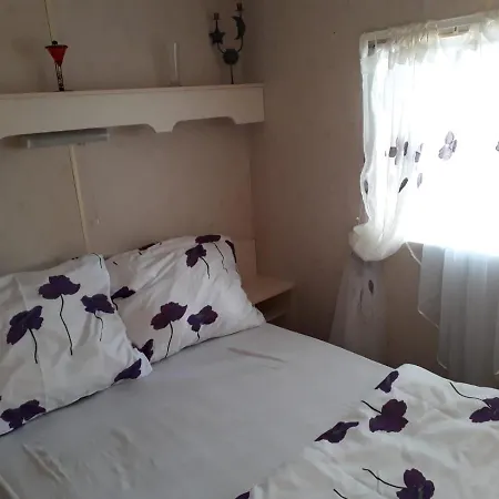 Mobilni Dum U Goldy Hotel Ceska Skalice Exterior photo